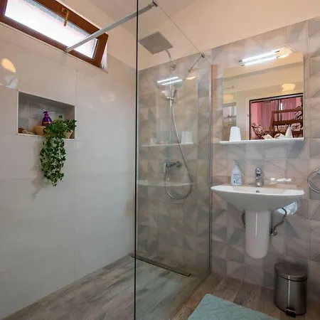 度假居 Holiday House In With Sea View 佩罗杰